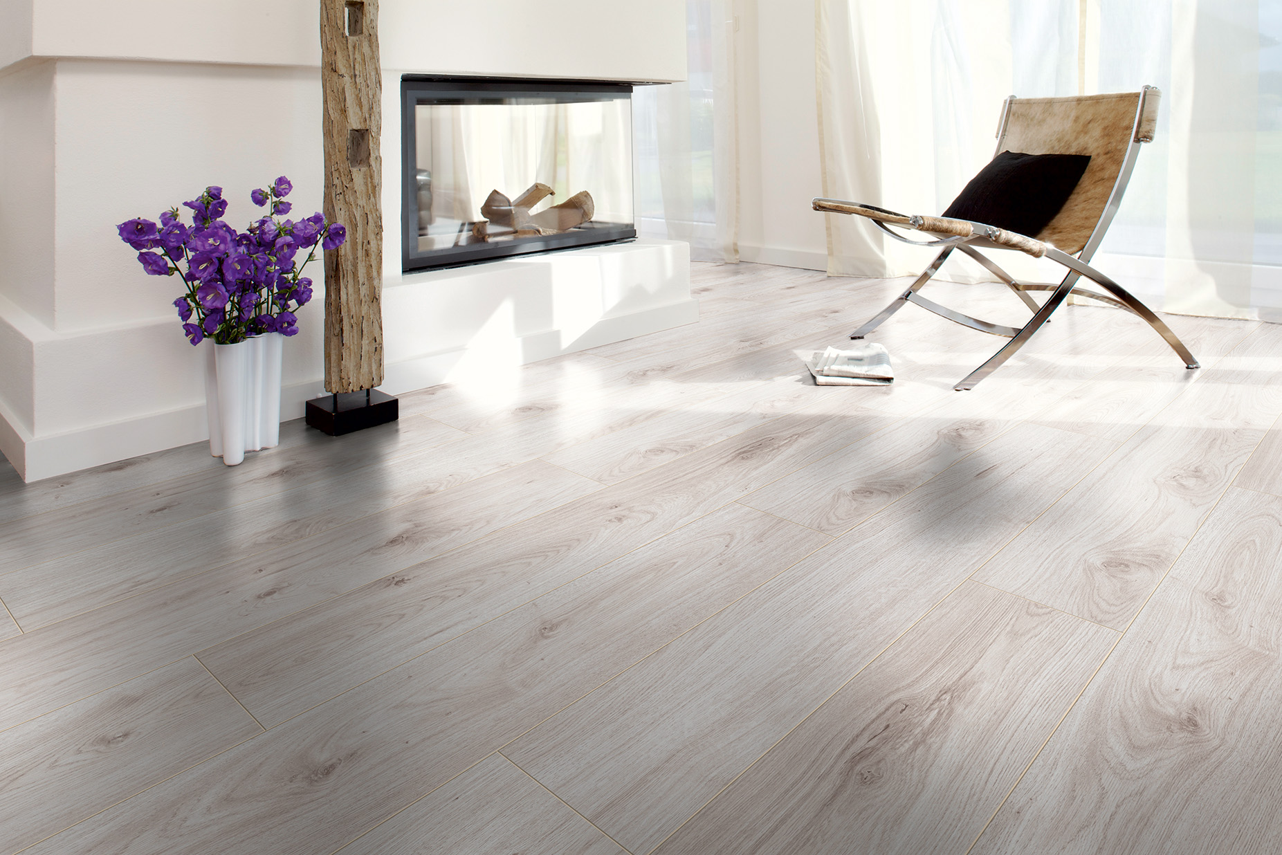 8mm x 193mm 1380mm EXCEL PLANK LAMINATE FLOORING AC4 - Whiteriver Group