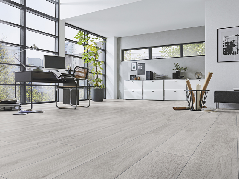 12mm x 188mm x 1375mm ROBUSTO PLANK PREMIUM OAK GREY LAMINATE FLOORING AC5  - Whiteriver Group